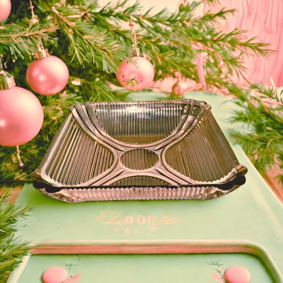 Vintage Pink Depression Glass Ribbed Square Tray – Scalloped Corners (7.5”) - Picture 2 of 8